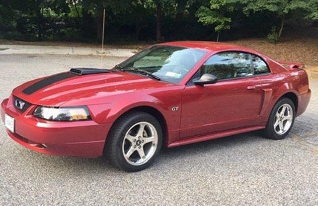 2003 Ford Mustang 2dr Coupe GT Deluxe