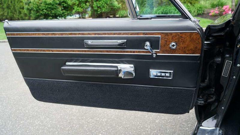 1968 Chrysler New Yorker Hardtop