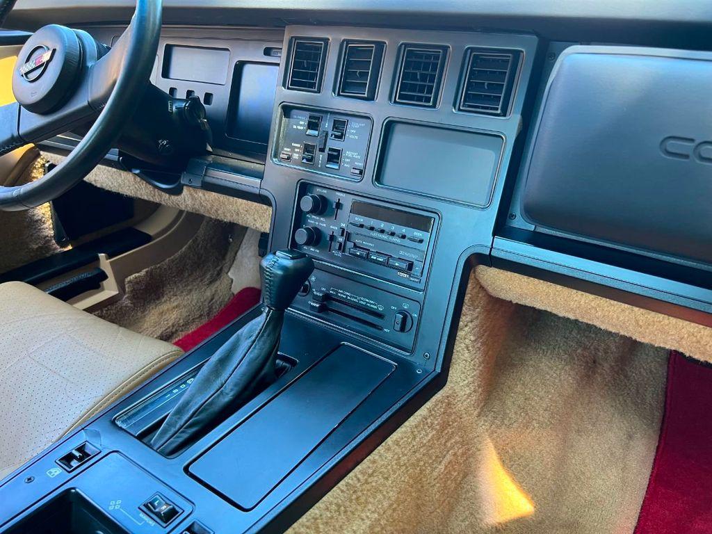 1984 Chevrolet Corvette Base 2dr Hatchback