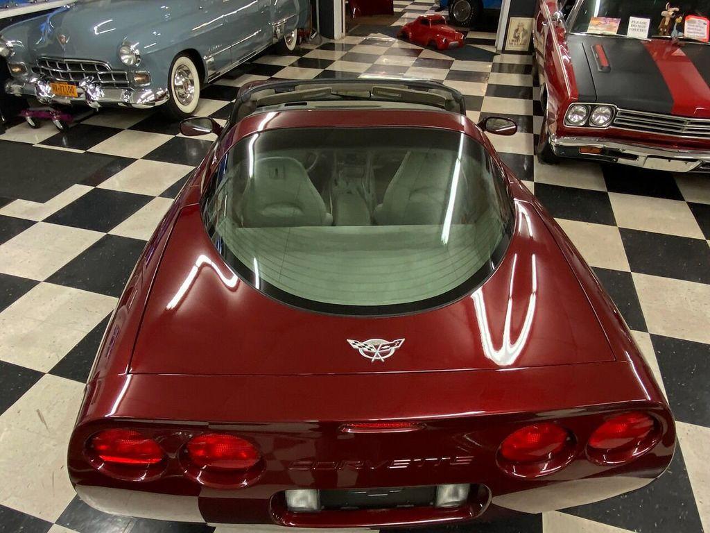 2003 Chevrolet Corvette 2dr Coupe