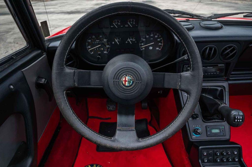 1986 Alfa Romeo Spider SSPECIAL EDITION QUADRIFOGLIO