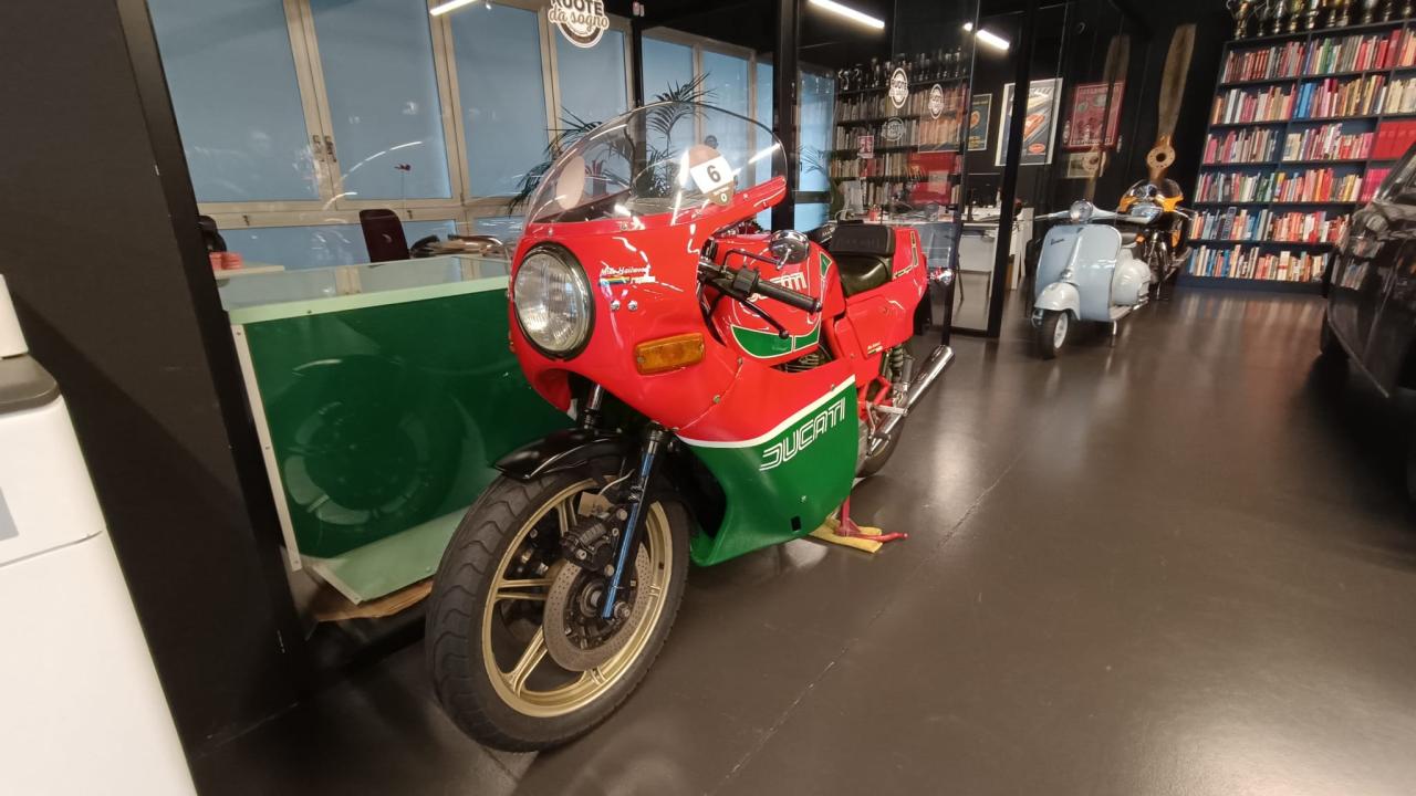 1983 Ducati MHR 900 Mike Hailwood Replica