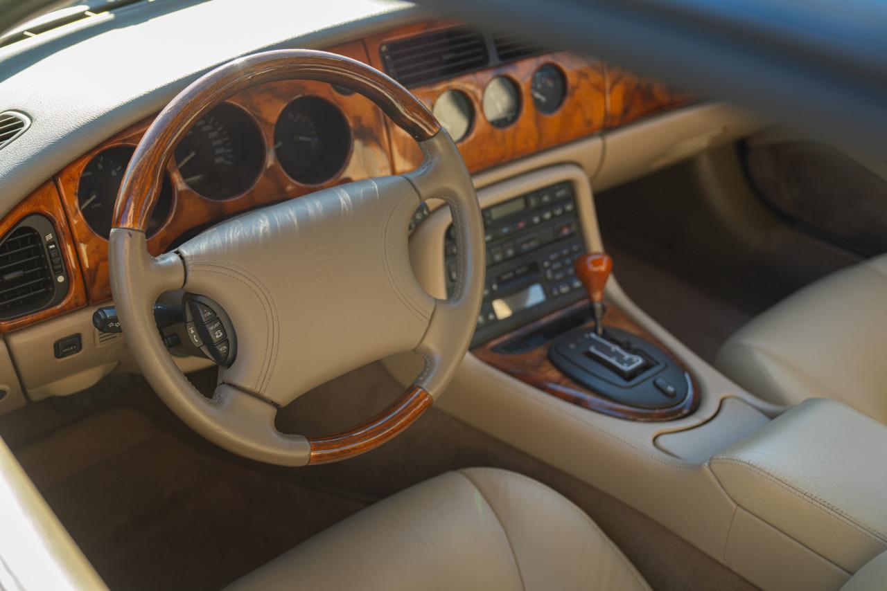 1998 Jaguar XK8