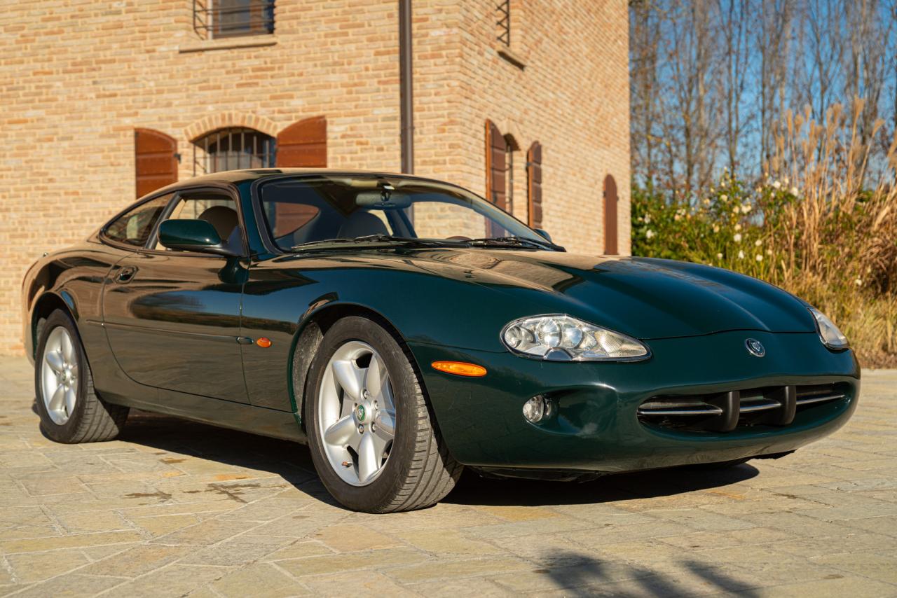 1998 Jaguar XK8