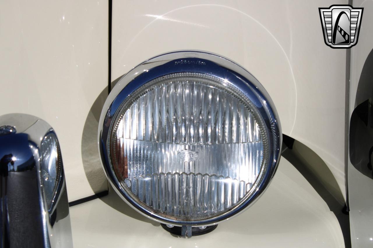 1960 Mercedes - Benz 220