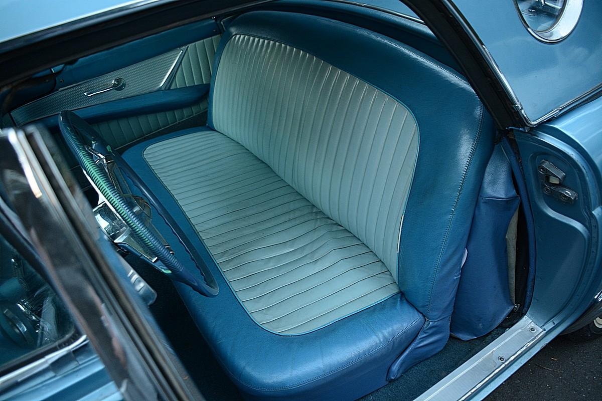 1955 Ford thunderbird blue