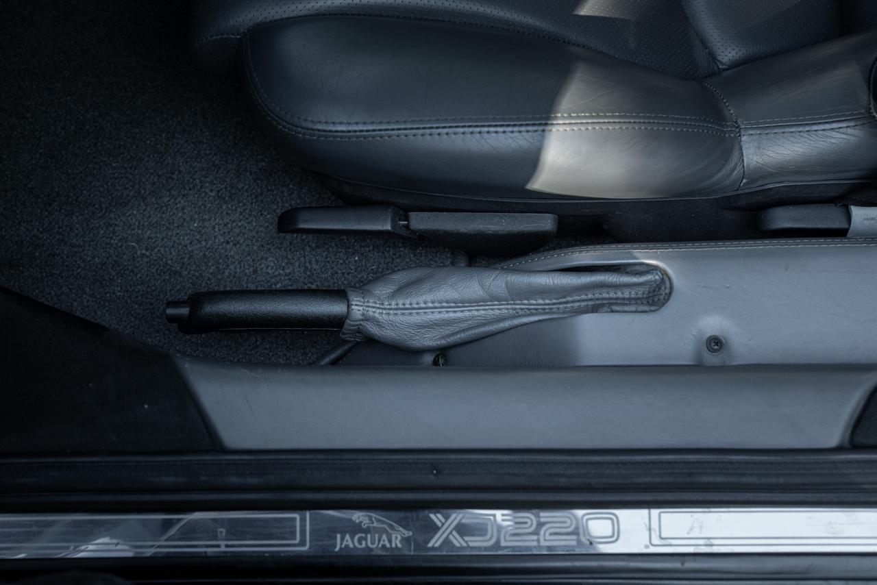1993 Jaguar XJ 220