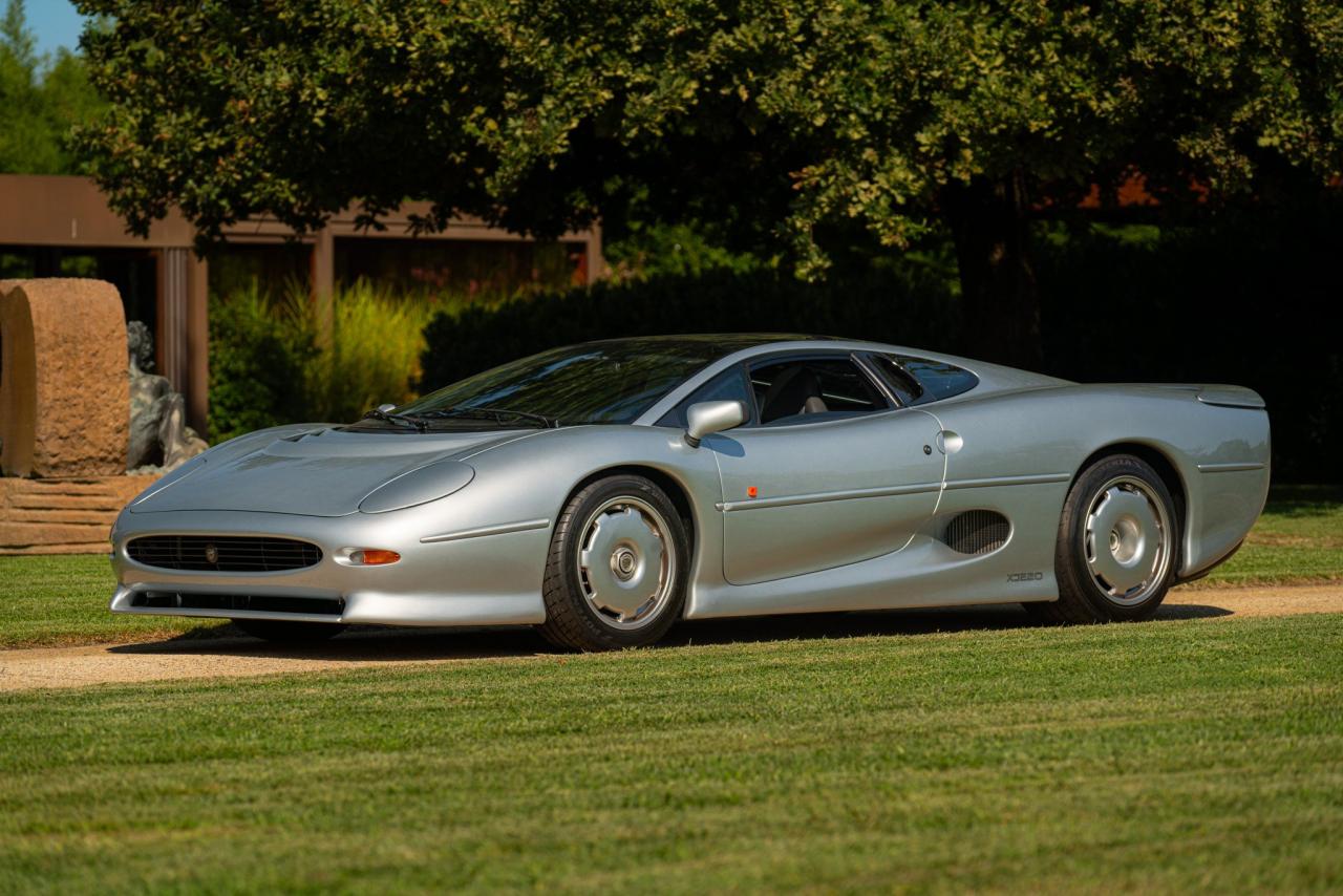 1993 Jaguar XJ 220