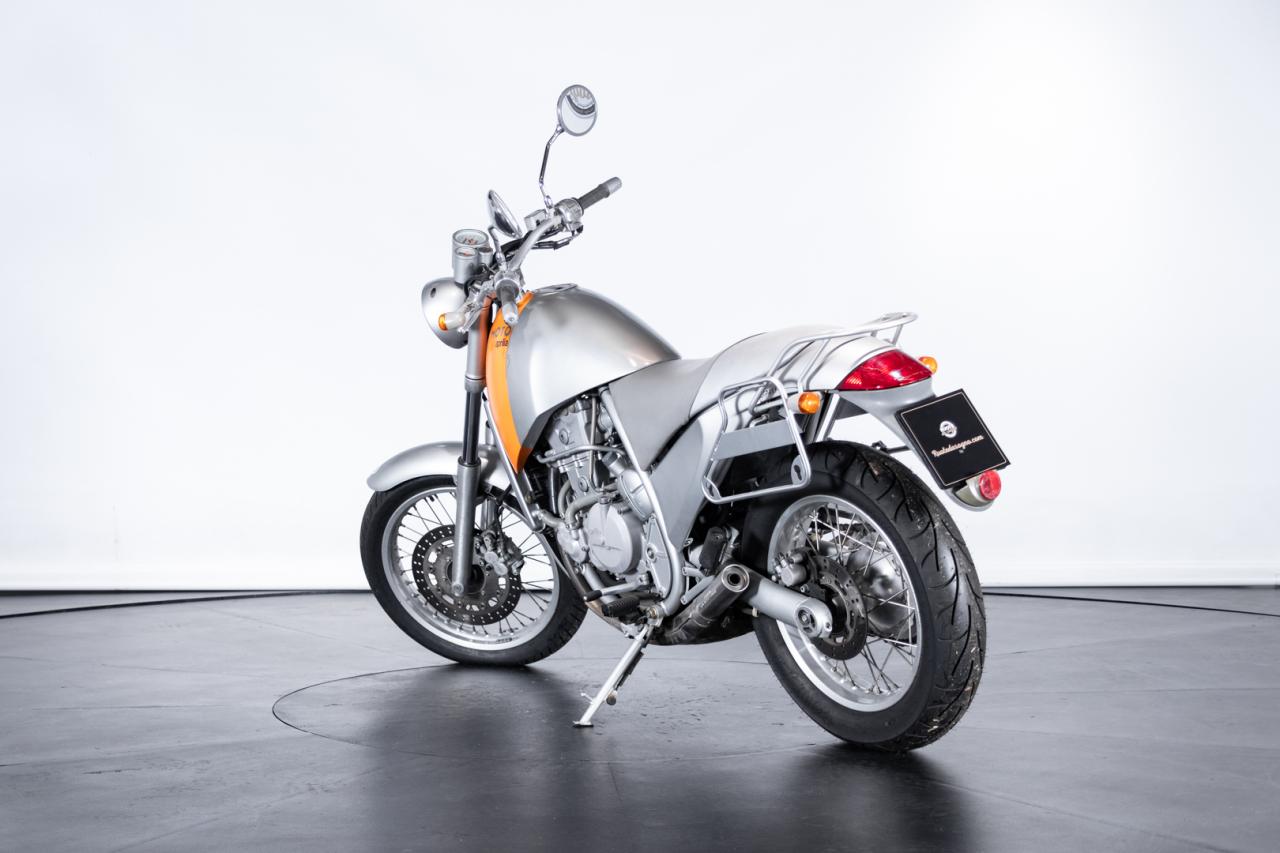1996 Aprilia Mot&ograve; 650