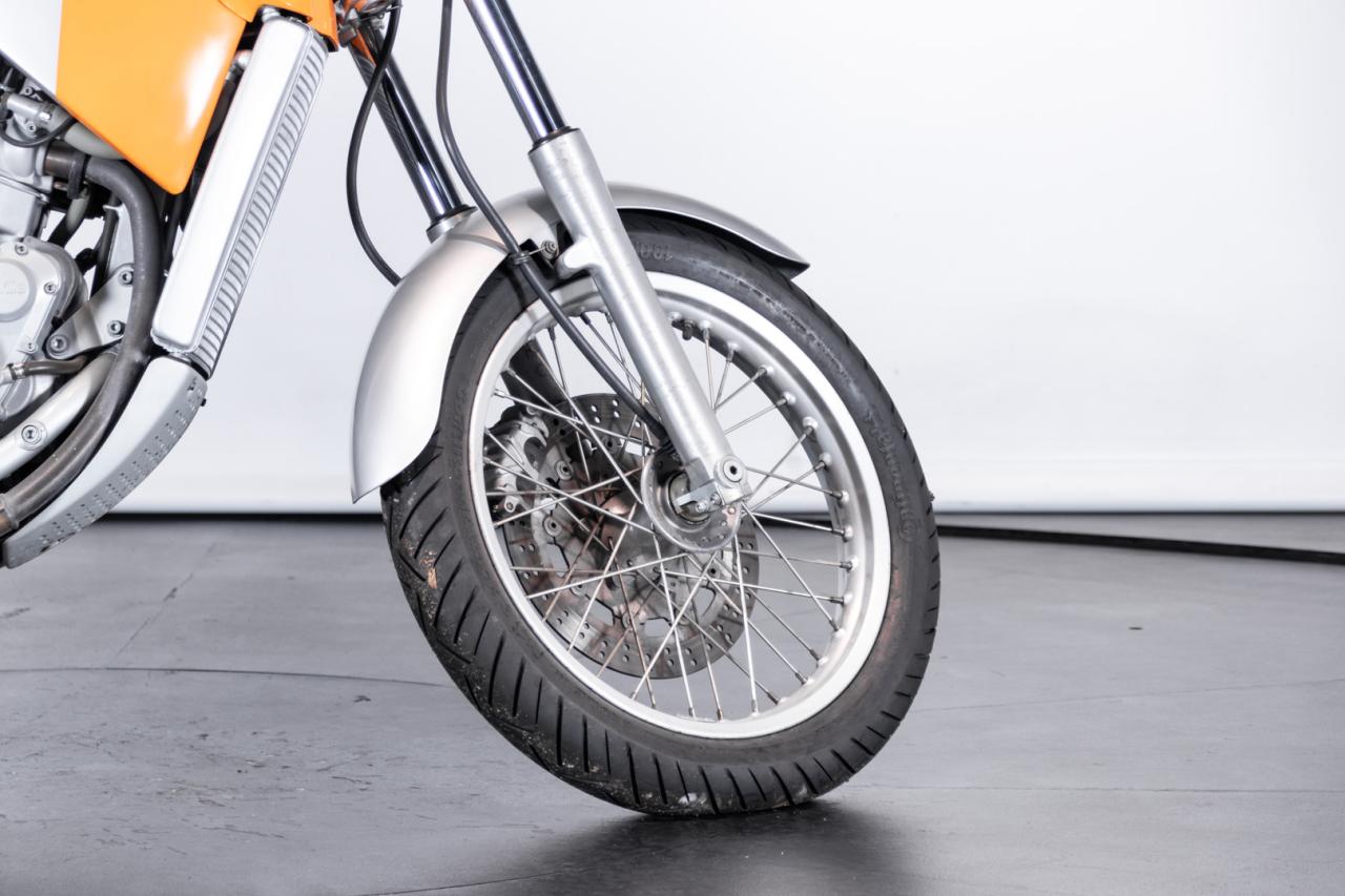 1996 Aprilia Mot&ograve; 650