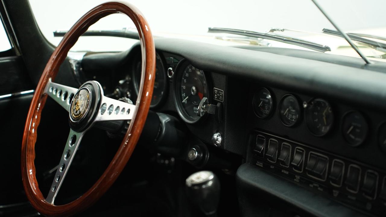 1968 Jaguar E-Type Series 1.5 Roadster