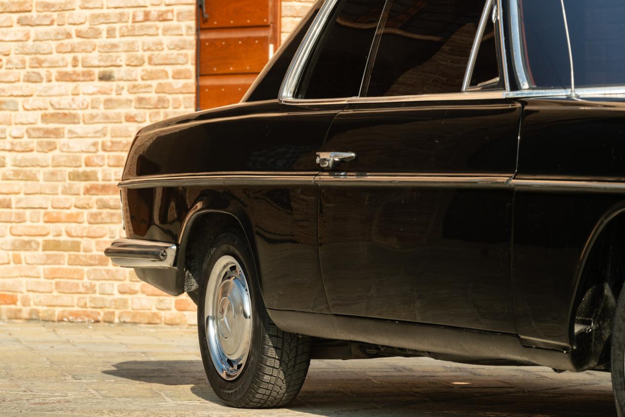 1970 Mercedes - Benz 250 CE