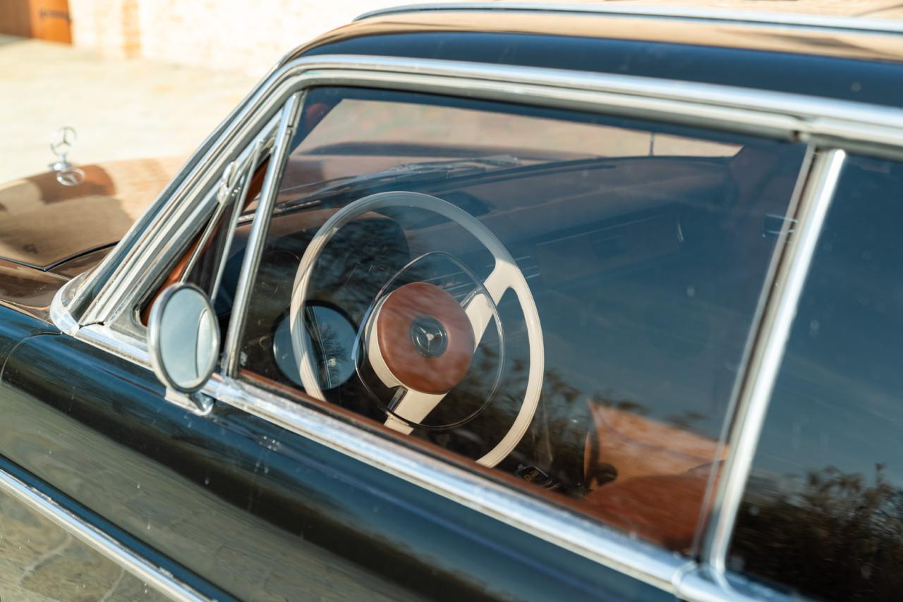 1970 Mercedes - Benz 250 CE