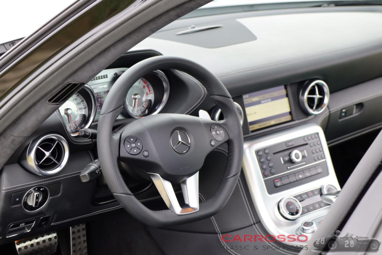 2011 Mercedes - Benz SLS