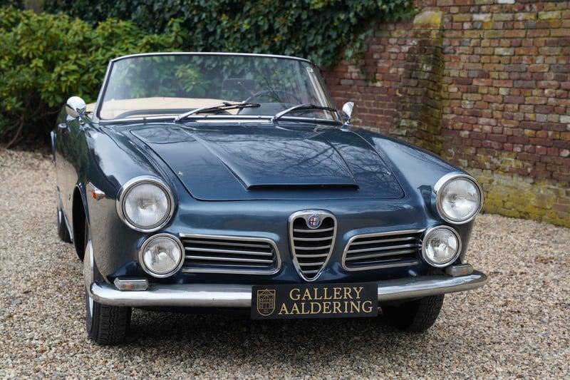 1962 Alfa Romeo 2600 Touring Spider