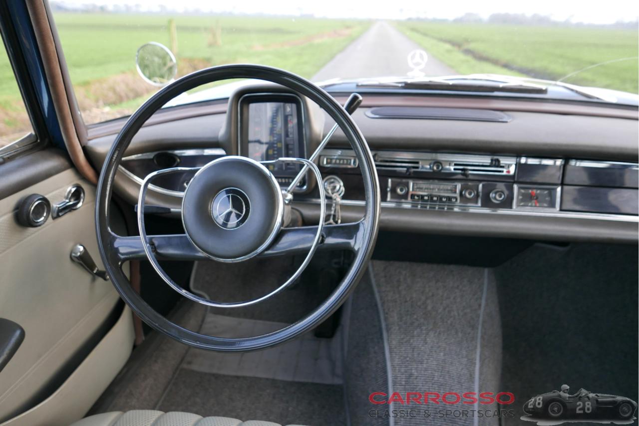 1967 Mercedes - Benz 200-serie