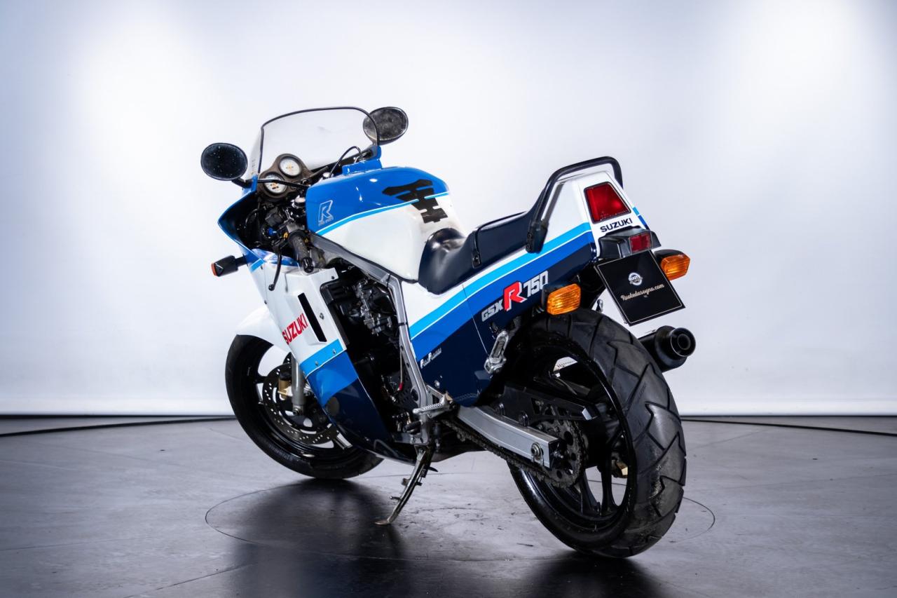 1987 Suzuki GSXR 750&nbsp;&nbsp;&nbsp;&nbsp;&nbsp;&nbsp;&nbsp;&nbsp;&nbsp;&nbsp;&nbsp;&nbsp;&nbsp;&nbsp;&nbsp;