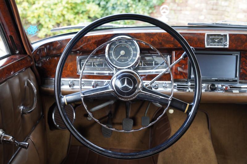 1953 Mercedes - Benz Mercedes Benz 300 S Coup&eacute;