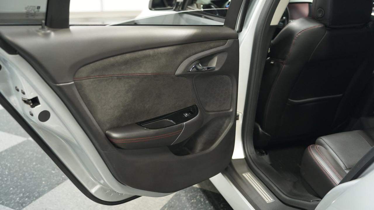 2014 Chevrolet SS Holden Tribute