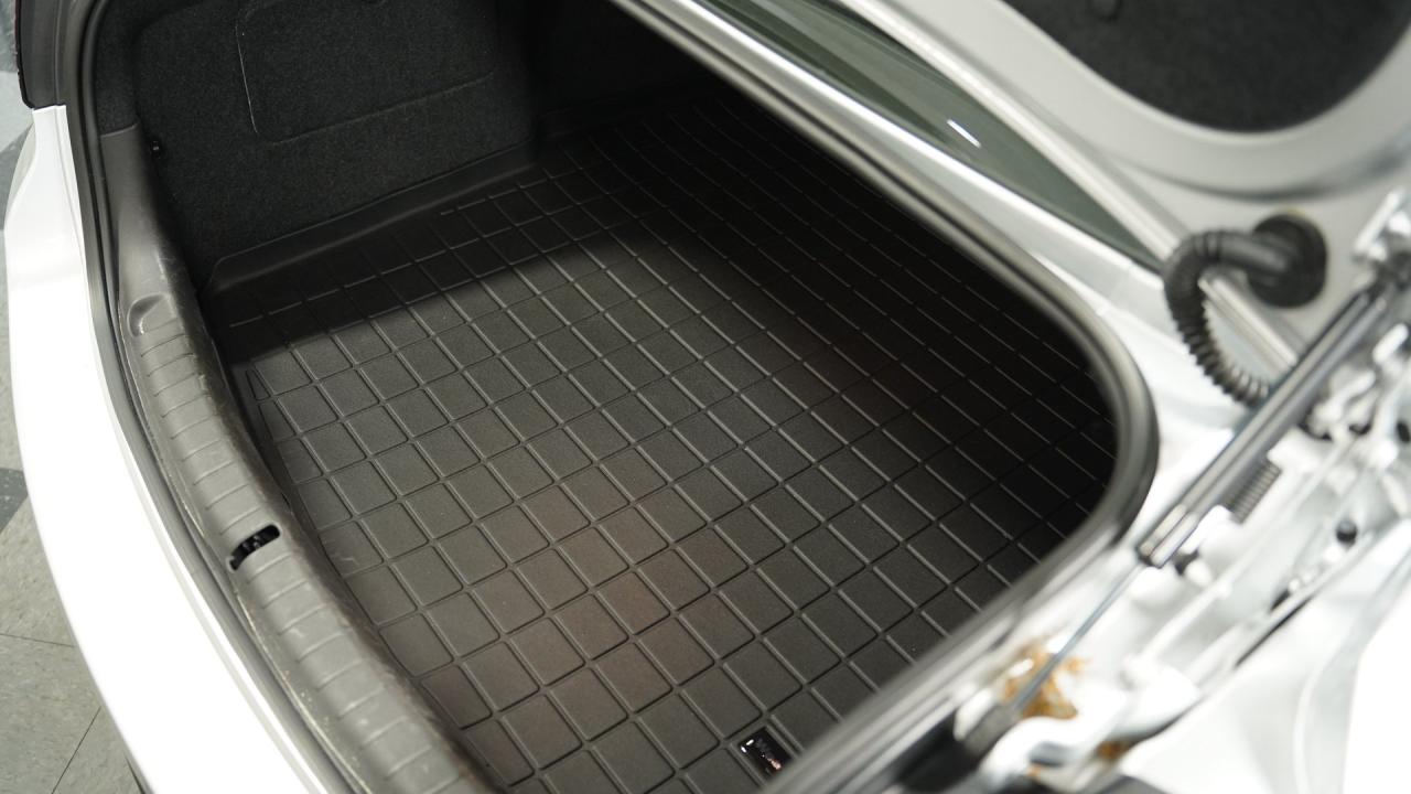 2014 Chevrolet SS Holden Tribute