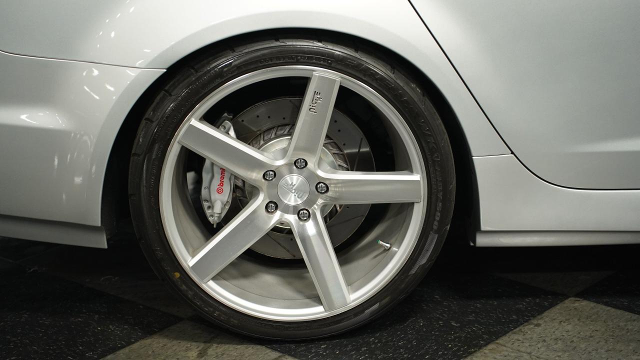 2014 Chevrolet SS Holden Tribute