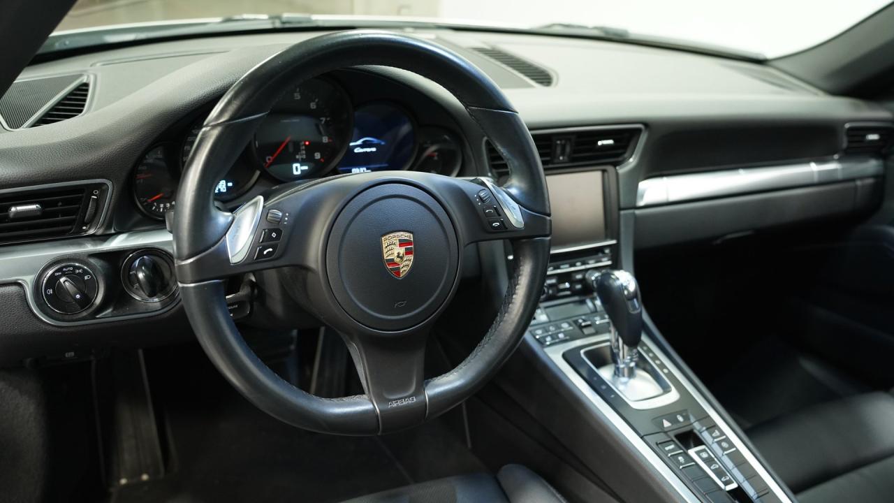 2013 Porsche 911 Carrera 