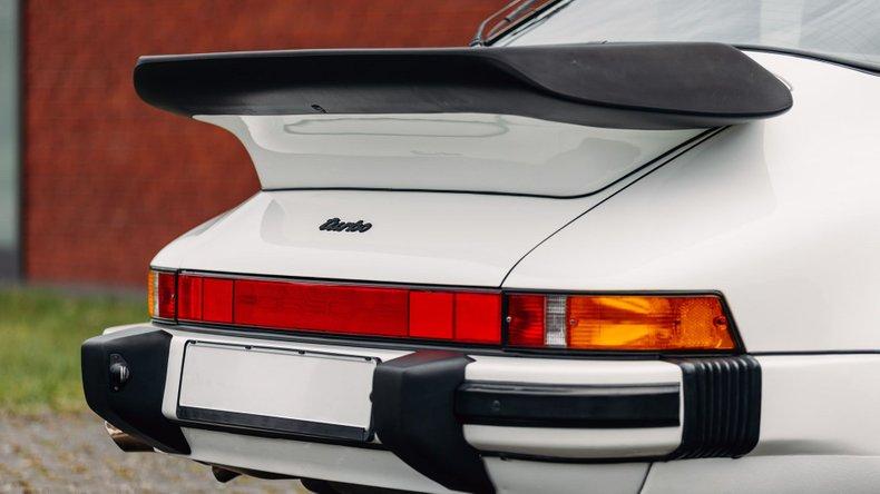 1988 Porsche 911 Turbo Targa