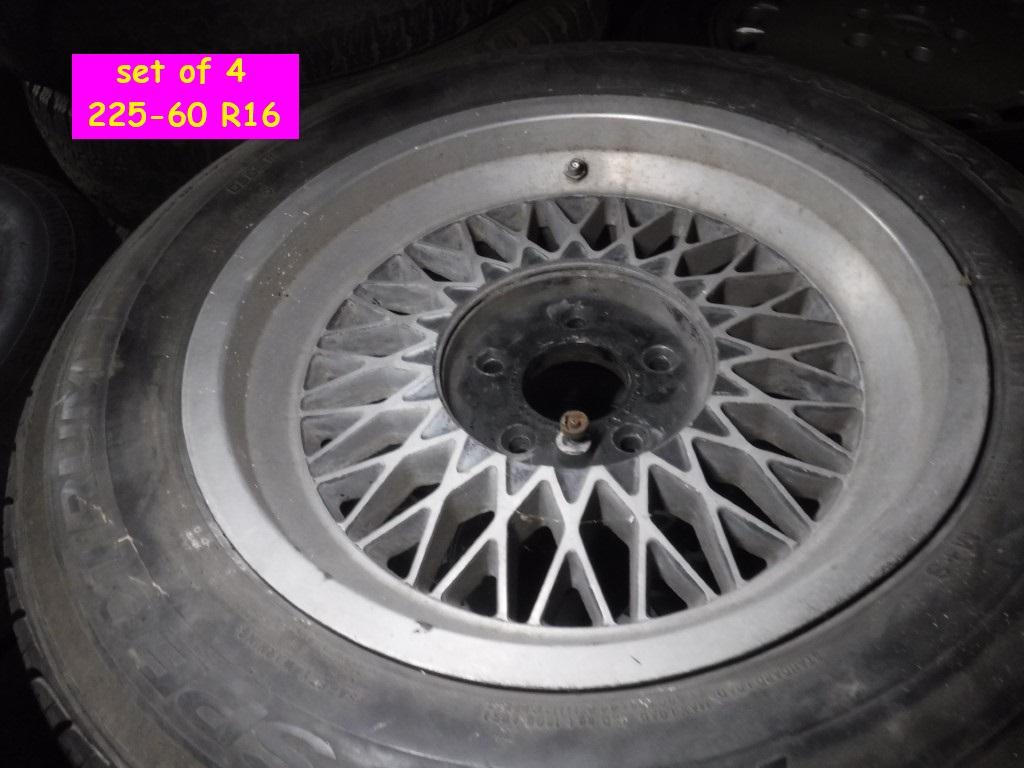 1900 Wheels Several classic car wheels