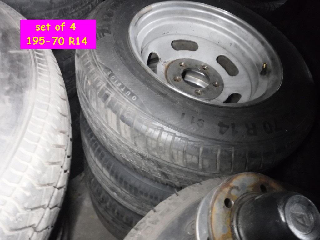 1900 Wheels Several classic car wheels