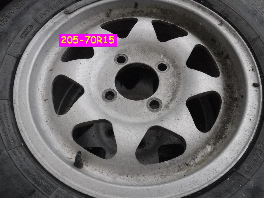 1900 Wheels Several classic car wheels