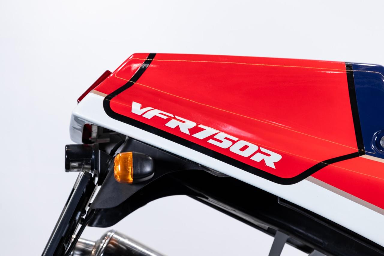 1989 Honda VFR 750 r (RC 30)