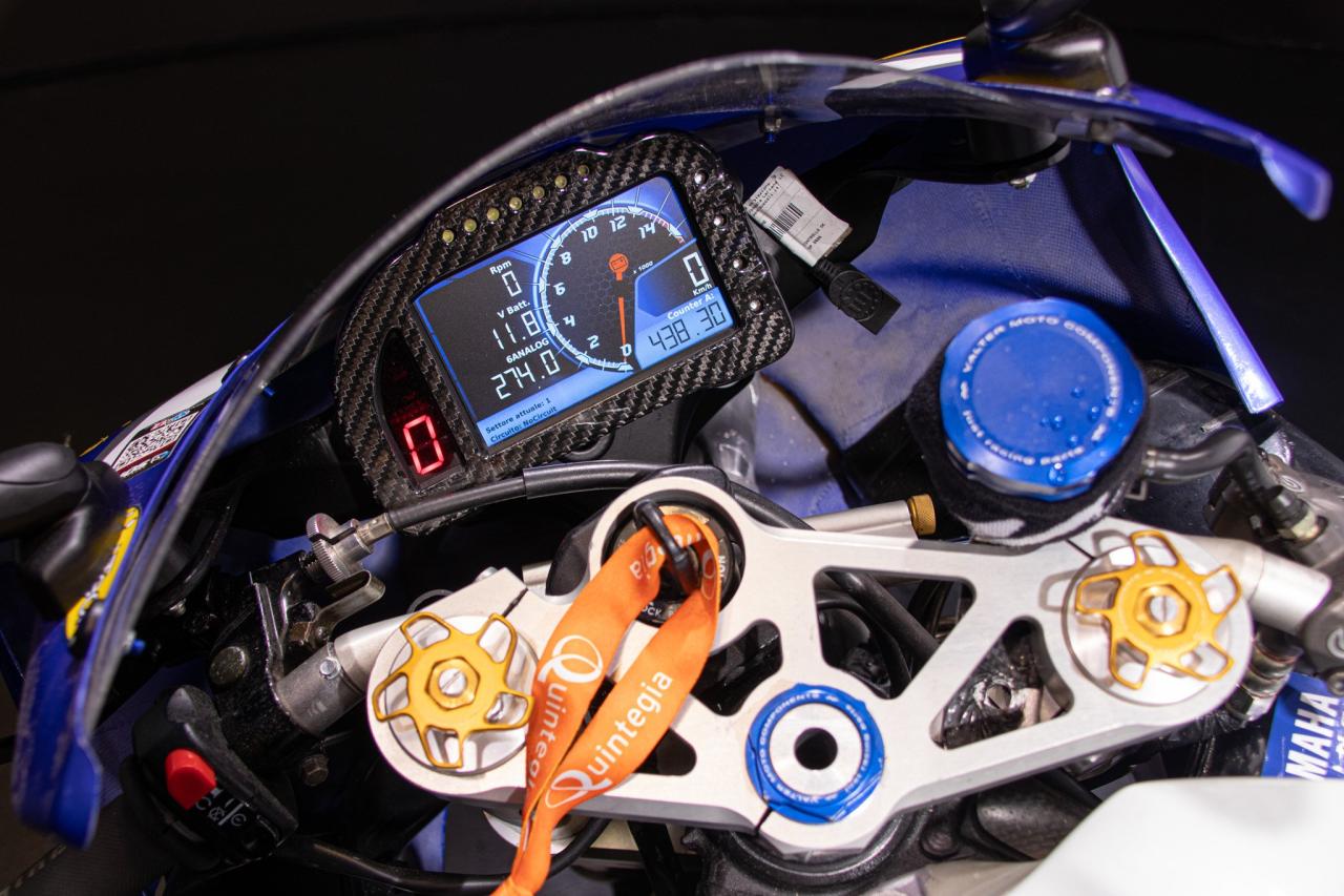 2004 Yamaha R1 CORSA