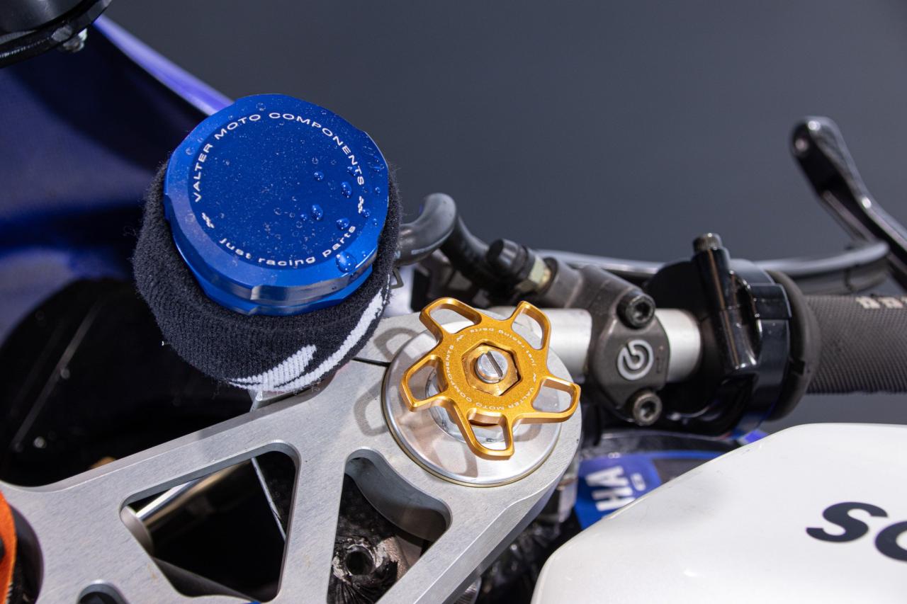 2004 Yamaha R1 CORSA