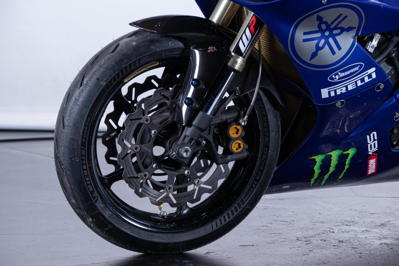 2004 Yamaha R1 CORSA