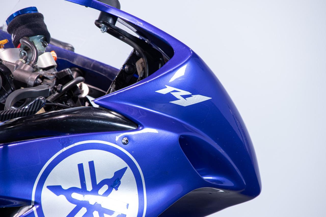 2004 Yamaha R1 CORSA