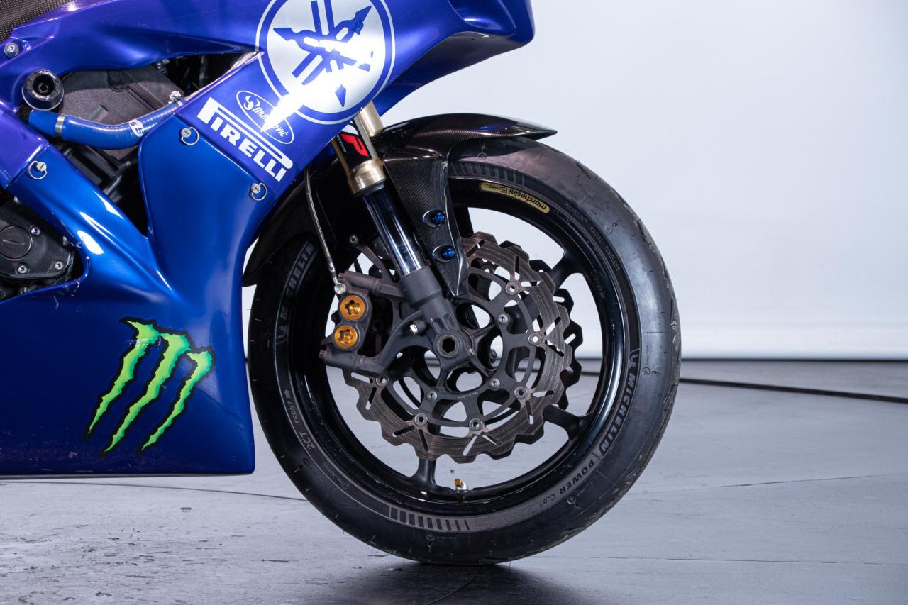 2004 Yamaha R1 CORSA