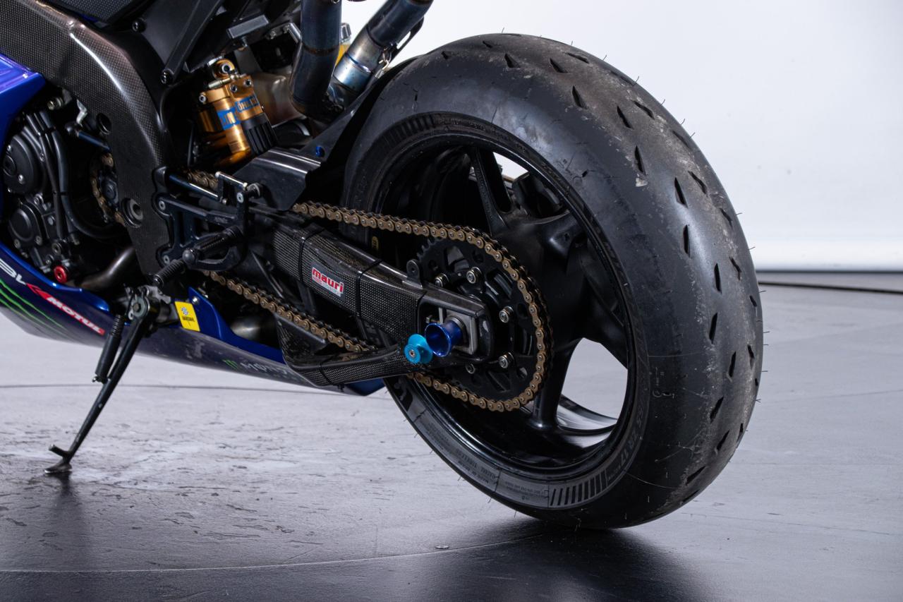 2004 Yamaha R1 CORSA