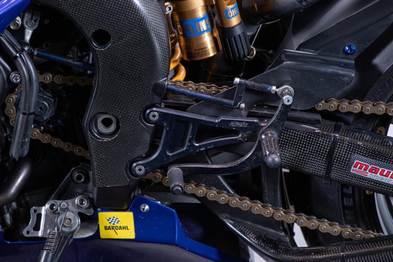 2004 Yamaha R1 CORSA