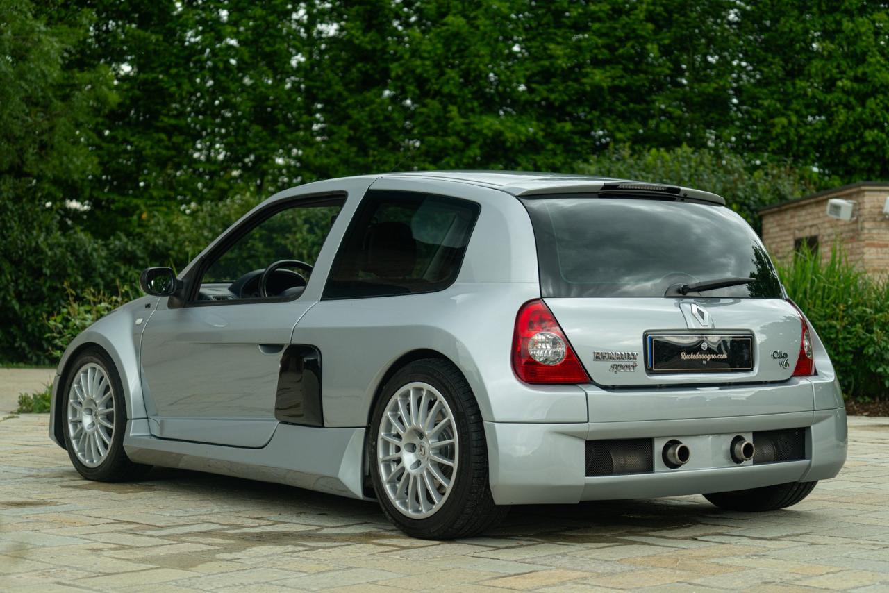 2002 Renault CLIO V6 phase 1