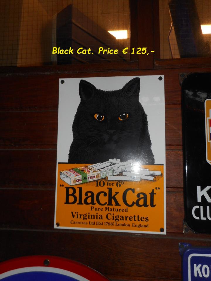 1900 Emaille signs Drinks and smokes