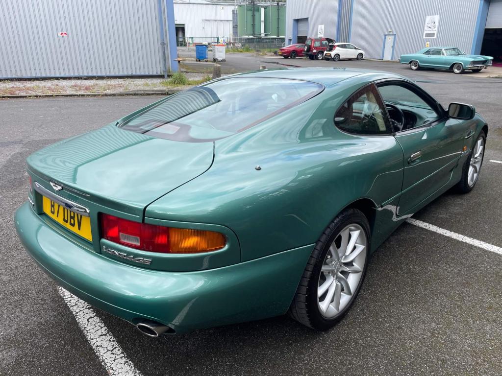 2000 Aston Martin DB7