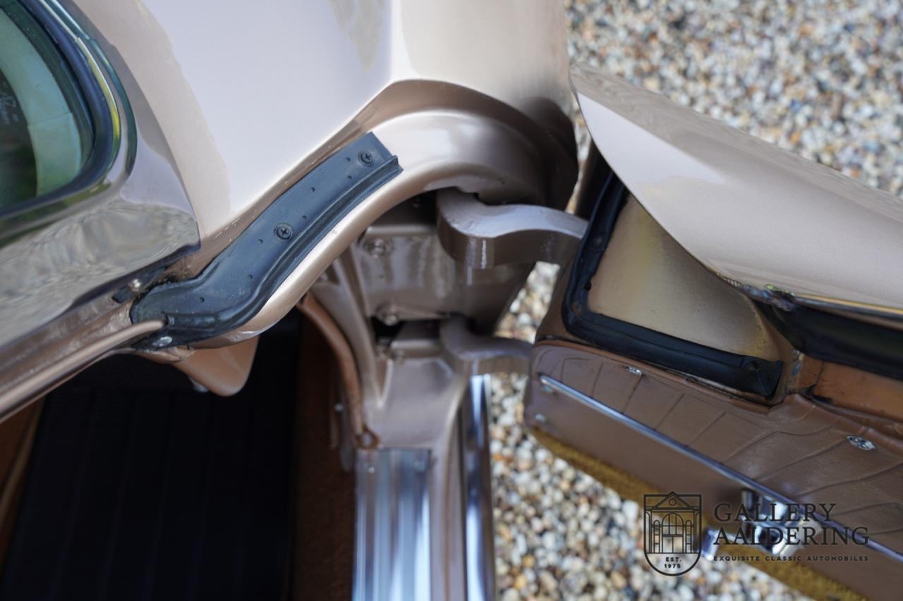 1963 Corvette C2 Sting Ray Coup&eacute; Split window