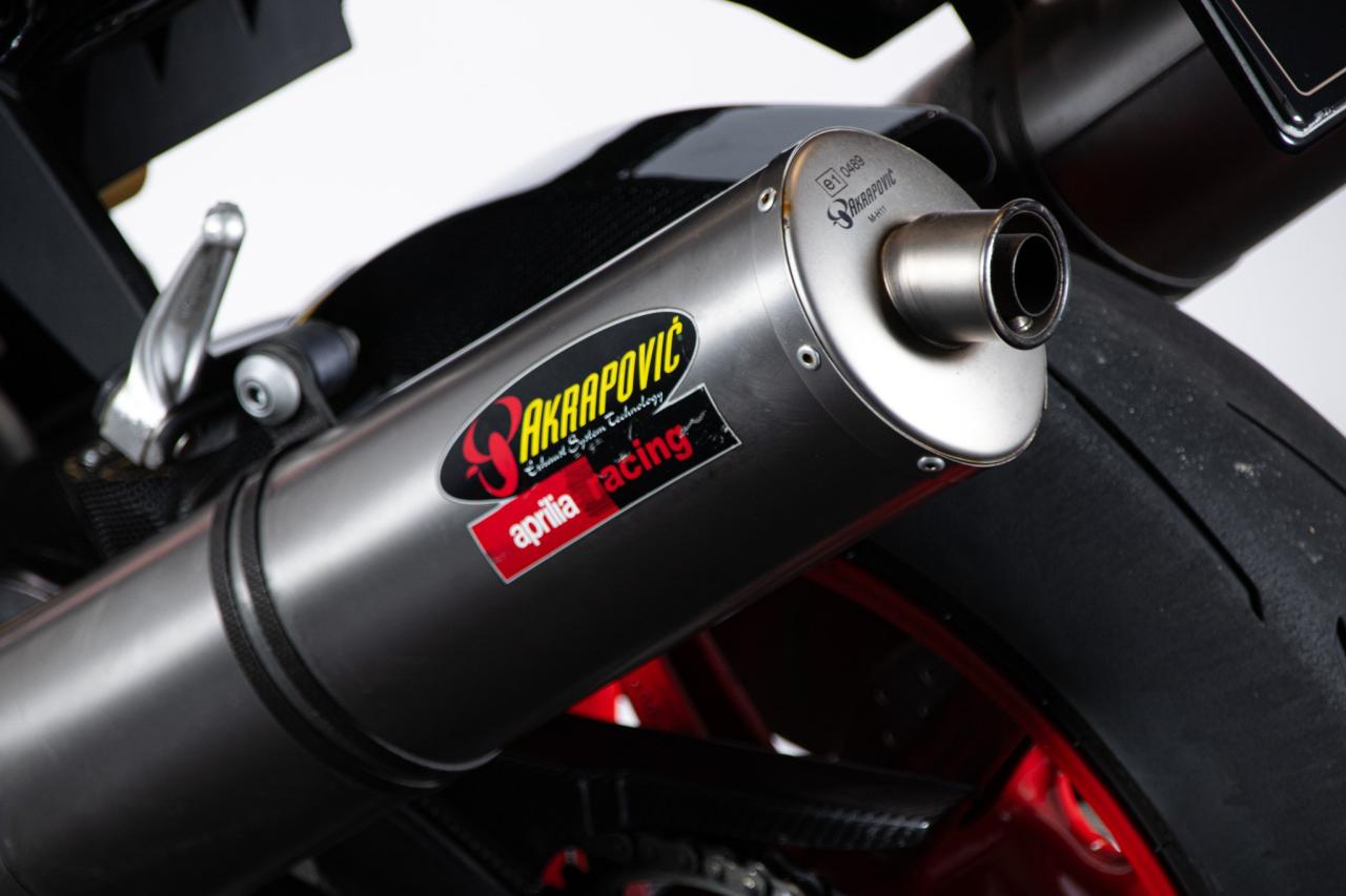 2005 Aprilia RSV V2 1000 TUONO