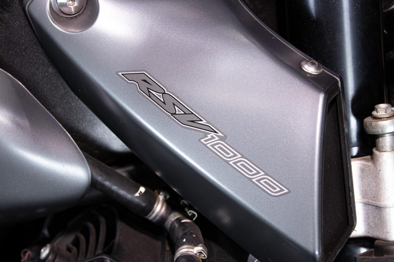 2005 Aprilia RSV V2 1000 TUONO