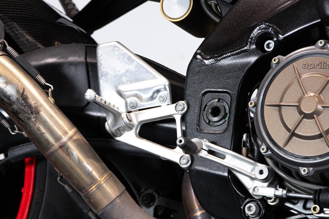 2005 Aprilia RSV V2 1000 TUONO