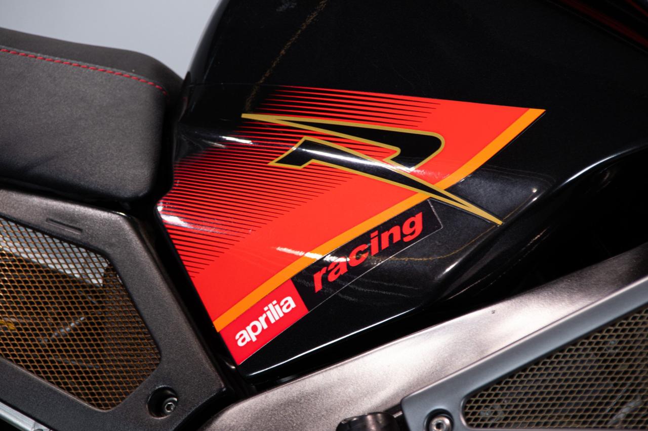 2005 Aprilia RSV V2 1000 TUONO