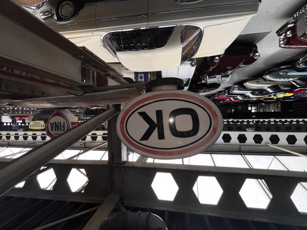 1950 Fuel pump globes several