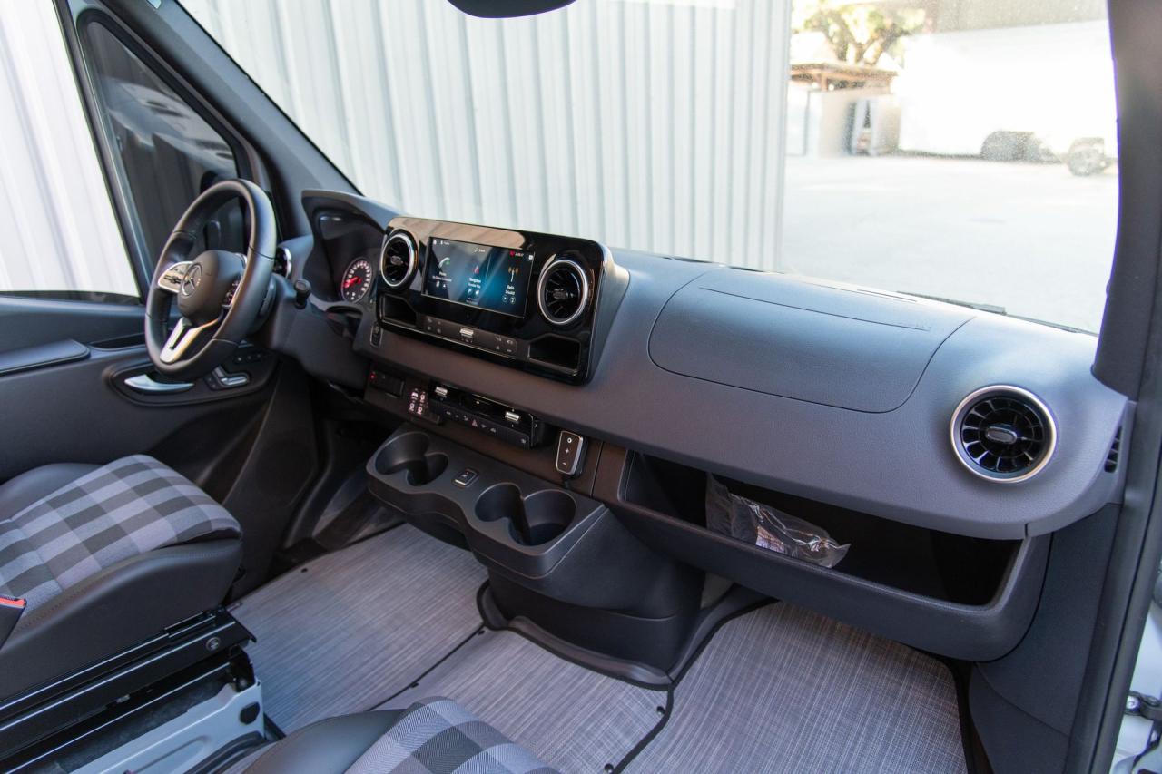 2021 Mercedes - Benz Sprinter Van