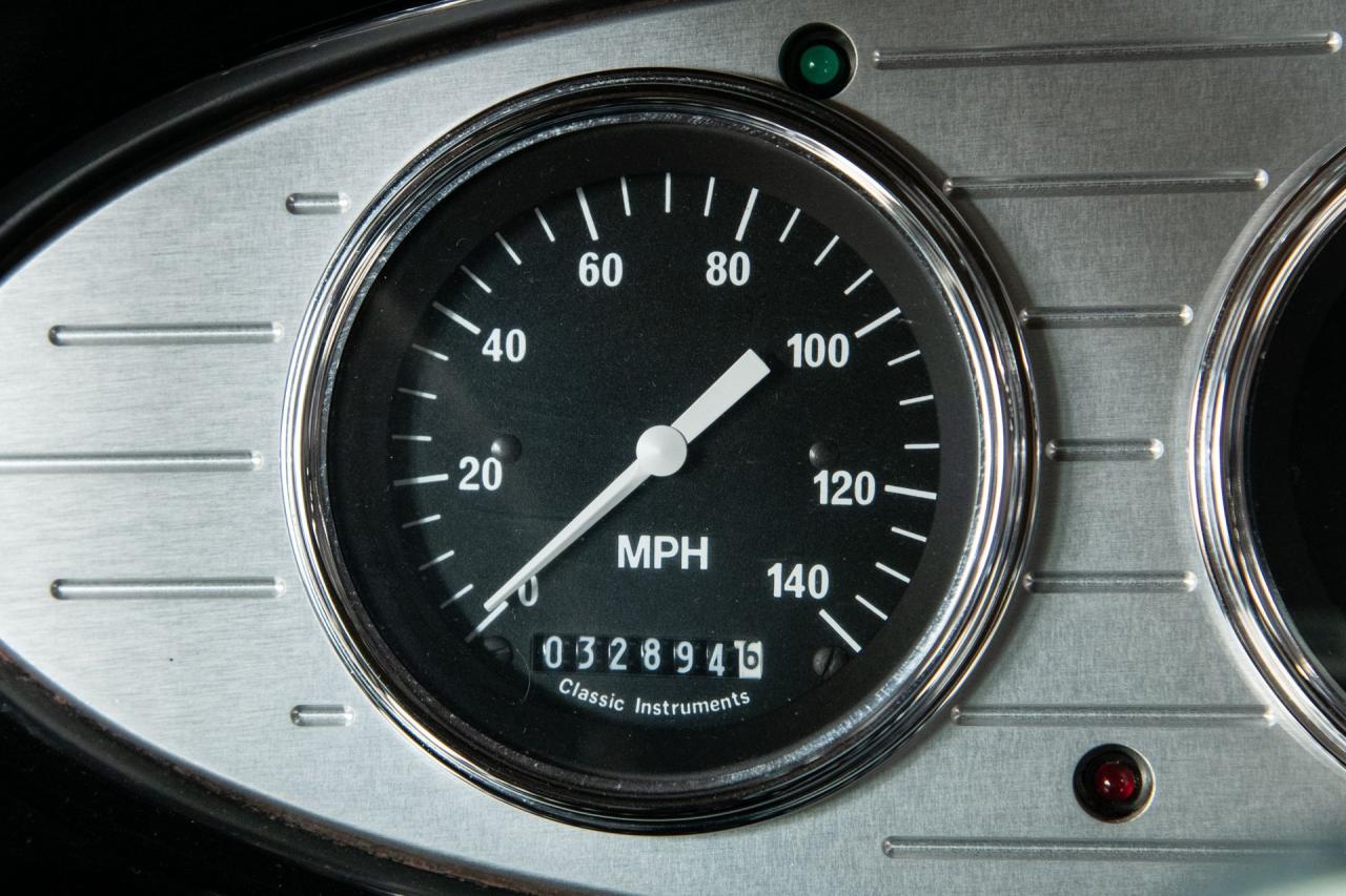 1932 Ford 2-Door Sedan