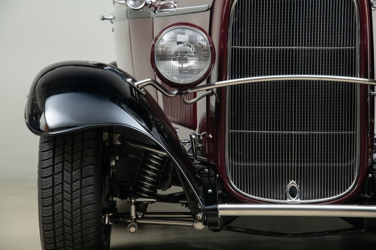 1932 Ford 2-Door Sedan